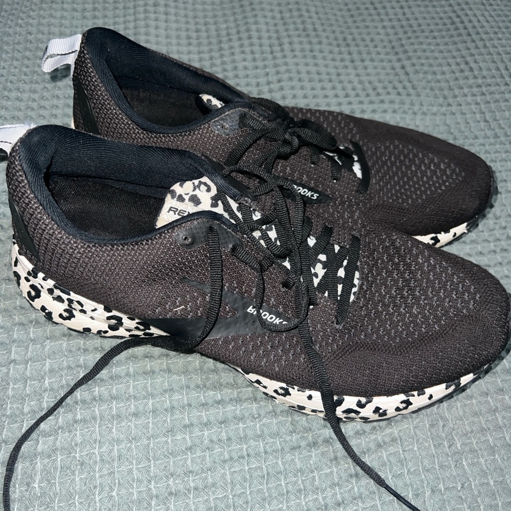 Brooks Women's Black and White Patterned Sneakers